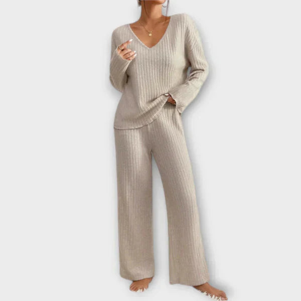 Claire – Soft Textured Set for Everyday Ease