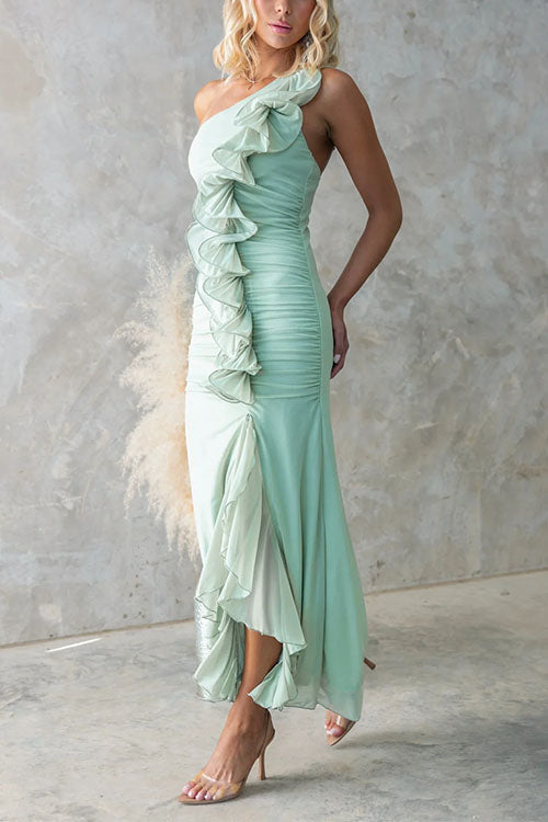 Arlisse – One-Shoulder Ruffle Mesh Maxi Dress