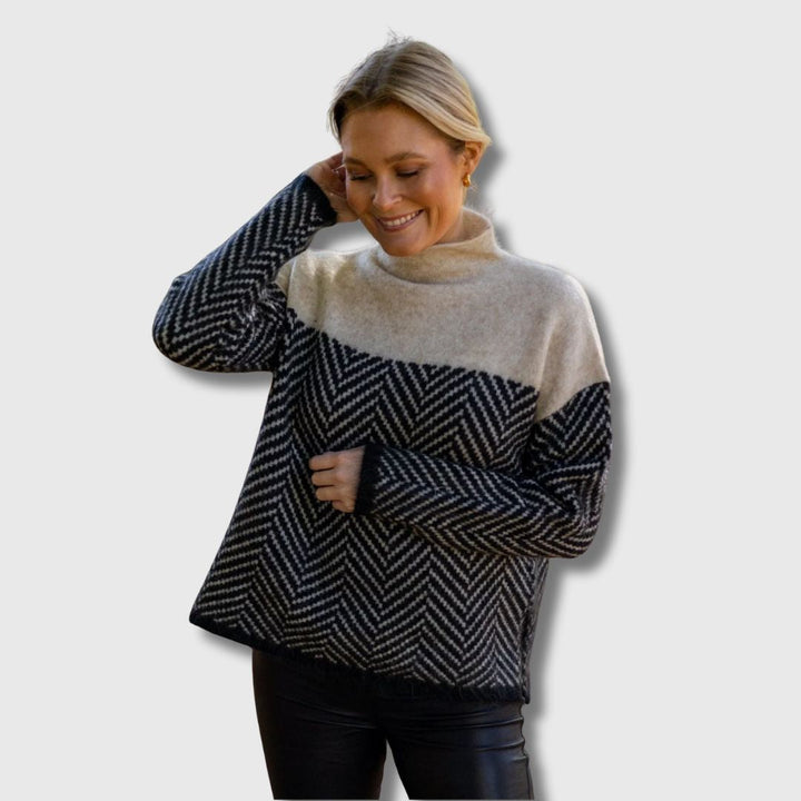 Edith - Turtleneck for soft warmth
