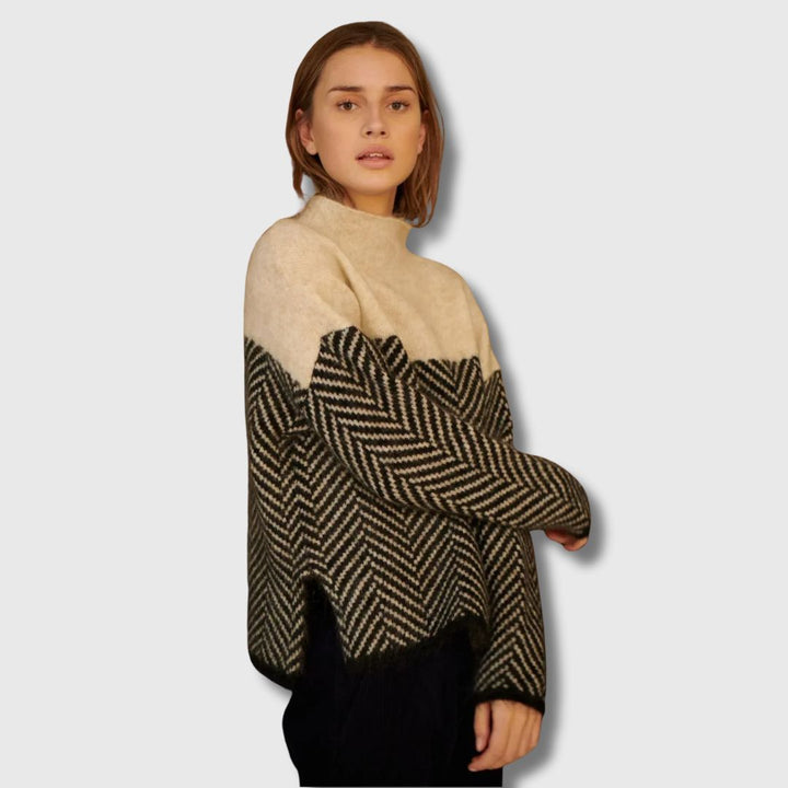 Edith - Turtleneck for soft warmth