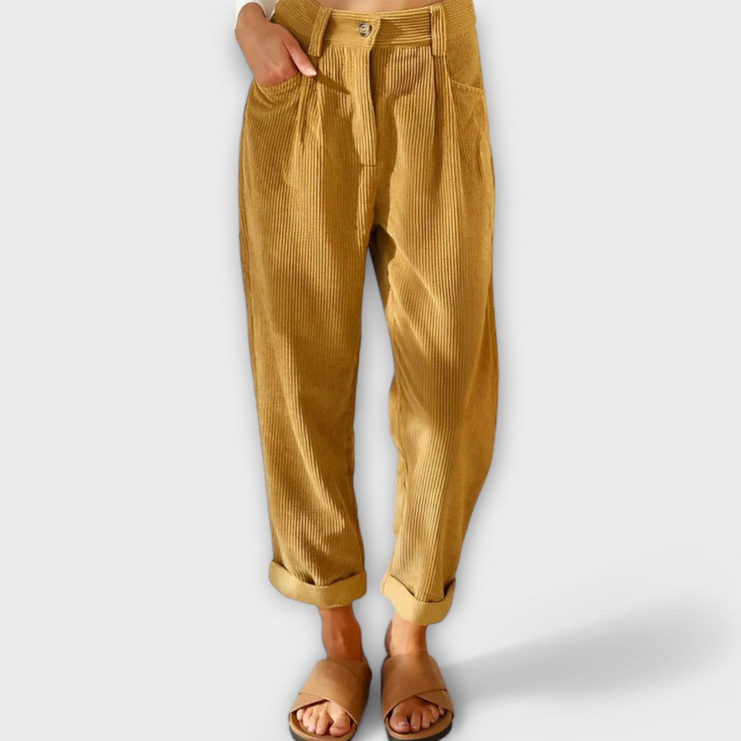 Jessa – Soft Velvet Trousers with an Easy Fit