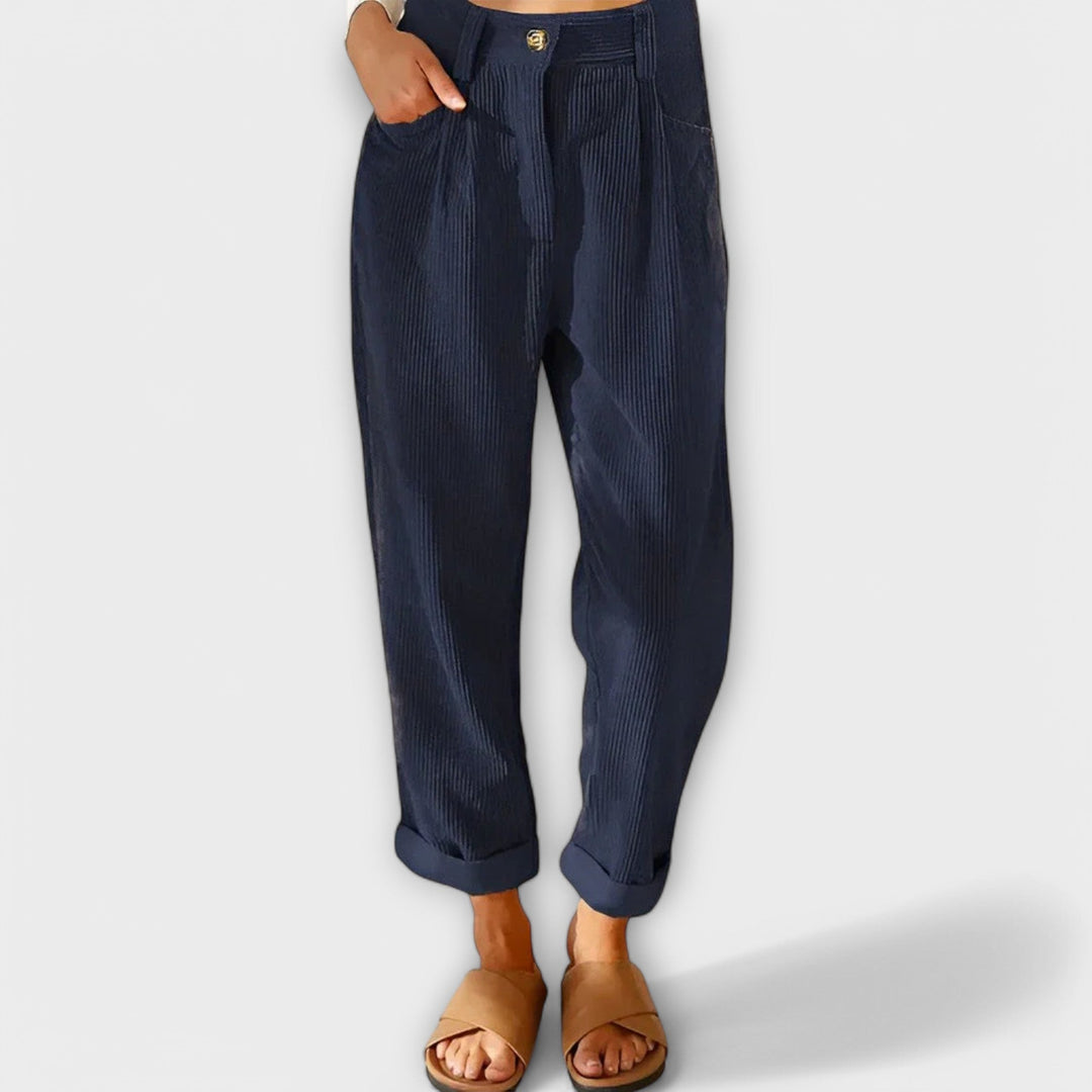 Jessa – Soft Velvet Trousers with an Easy Fit