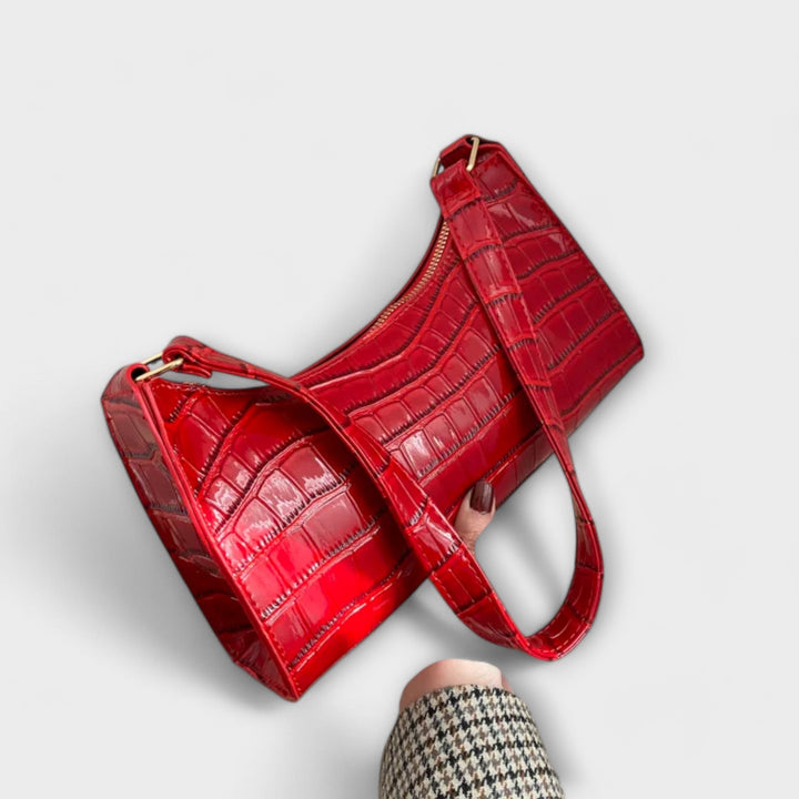 Lara. - Shiny Leather Bag