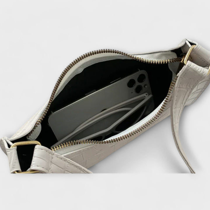 Lara. - Shiny Leather Bag