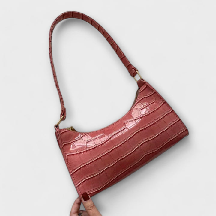 Lara. - Shiny Leather Bag