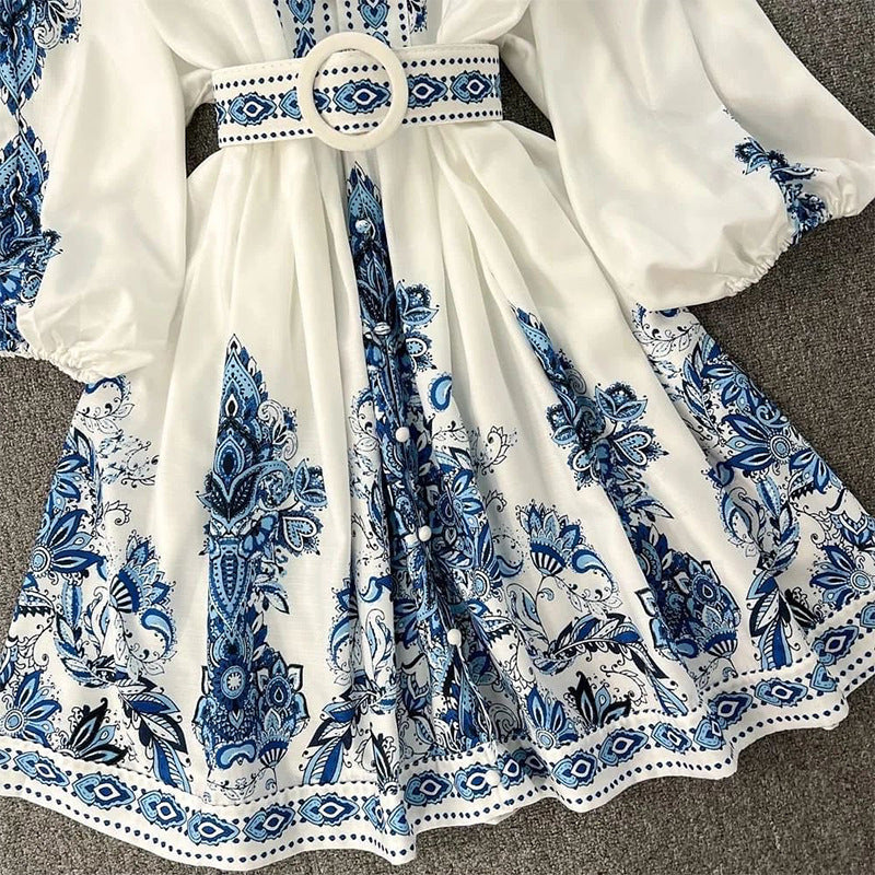 Cyarisse – Fitted Embroidered Mini Dress