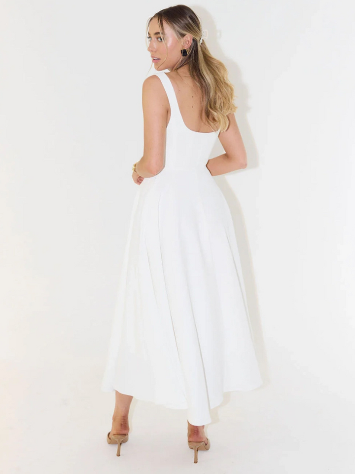 Luretta – Modern Sleeveless Midi Dress