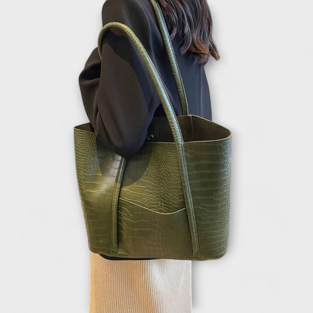 Lara. - Vintage Shoulder Bag