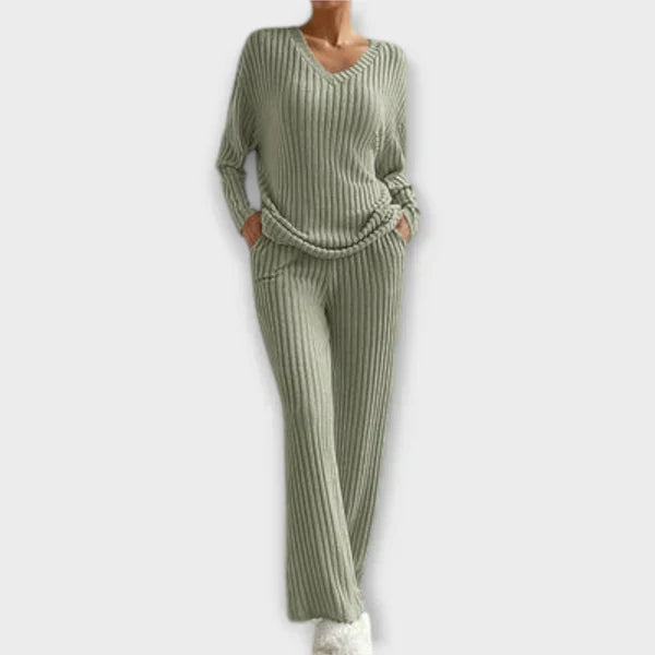 Claire – Soft Textured Set for Everyday Ease