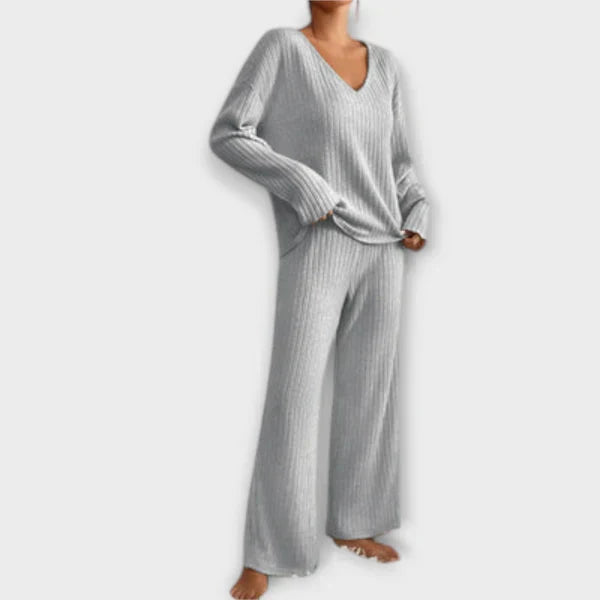 Claire – Soft Textured Set for Everyday Ease