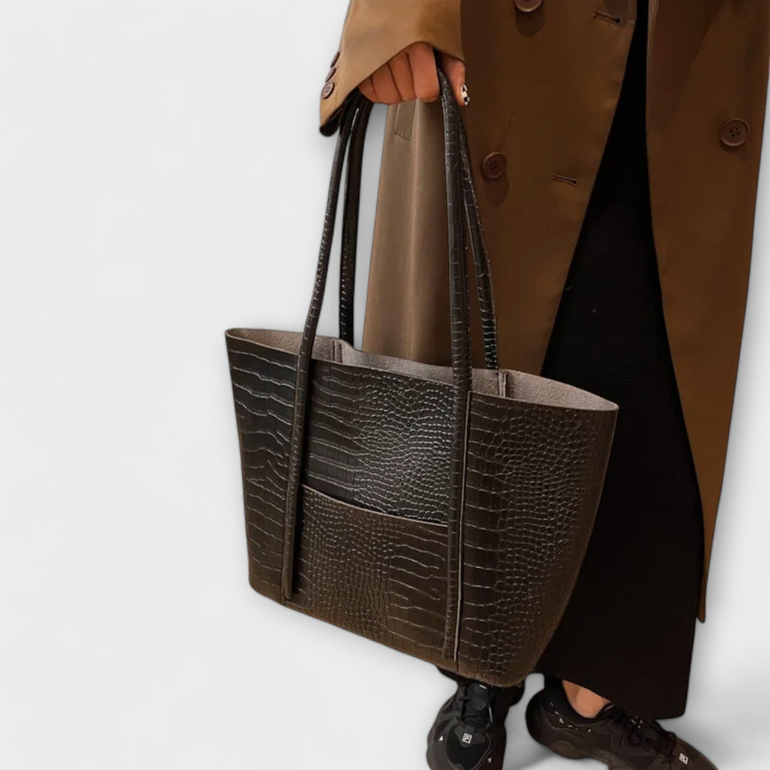 Lara. - Vintage Shoulder Bag