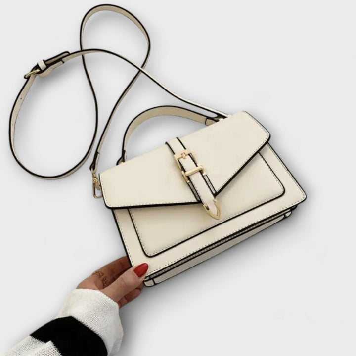 Lara. - Classic Shoulder Bag
