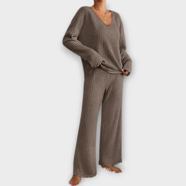 Claire – Soft Textured Set for Everyday Ease