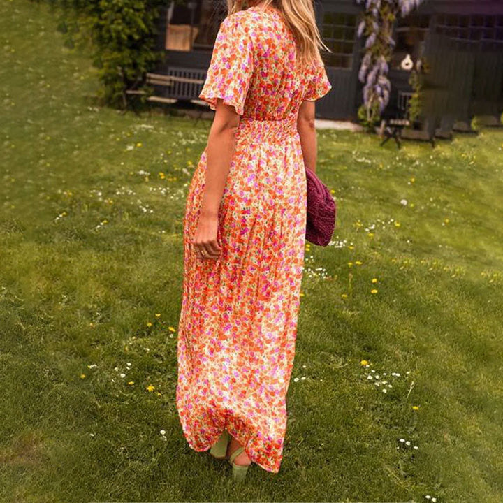 Juliane – Classic V-Neck Dress