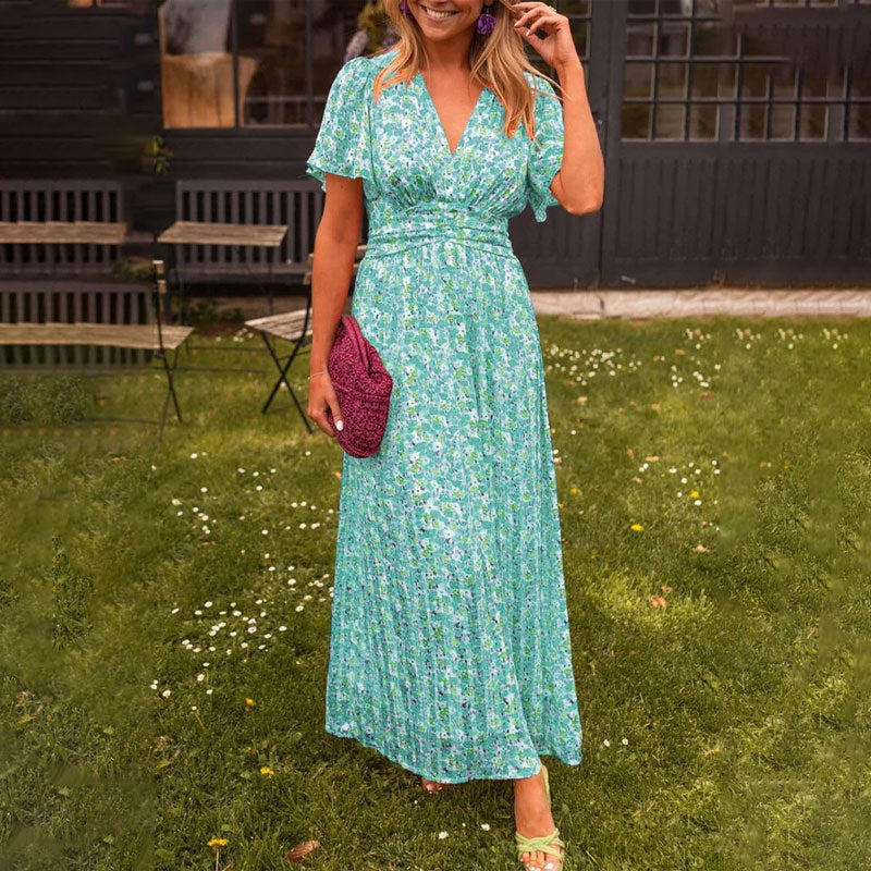Juliane – Classic V-Neck Dress