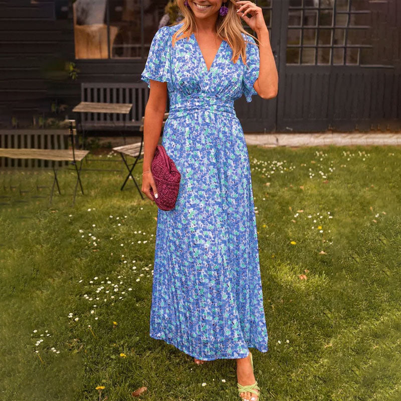 Juliane – Classic V-Neck Dress