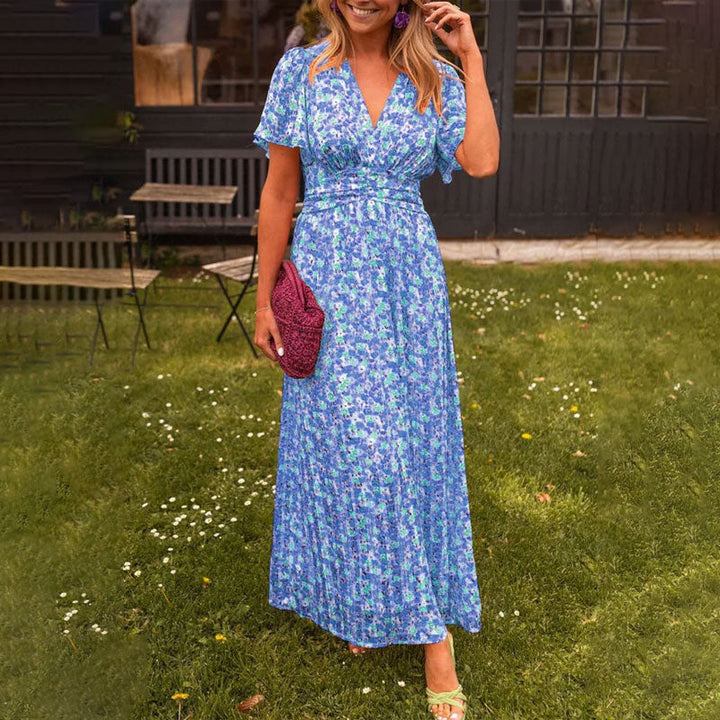 Juliane – Classic V-Neck Dress