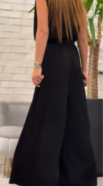 Swing collar sleeveless wide-leg jumpsuit